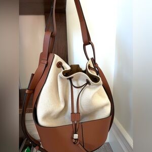 Loewe Balloon bucket bag